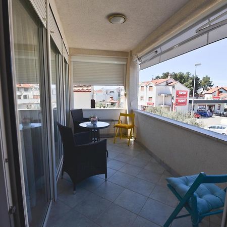 Apartment Nelly- Self Check-In Zadar Bagian luar foto
