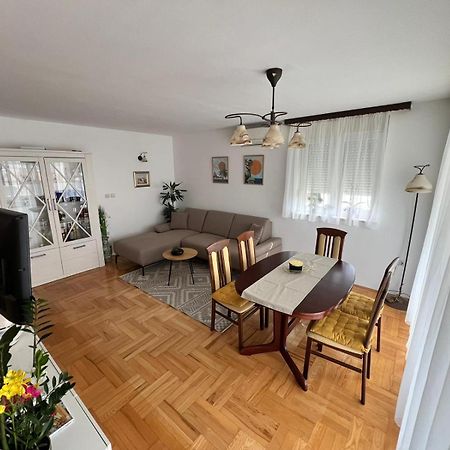 Apartment Nelly- Self Check-In Zadar Bagian luar foto