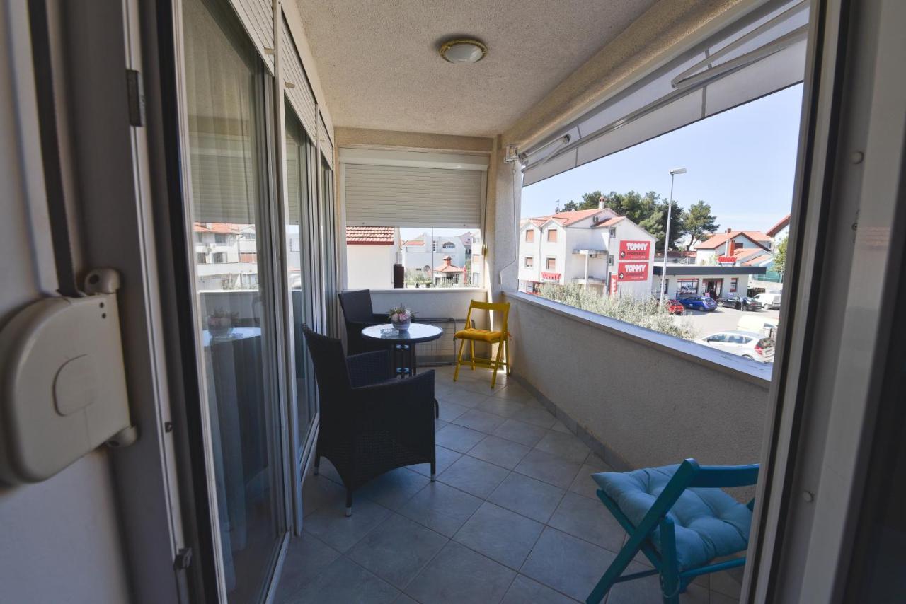 Apartment Nelly- Self Check-In Zadar Bagian luar foto