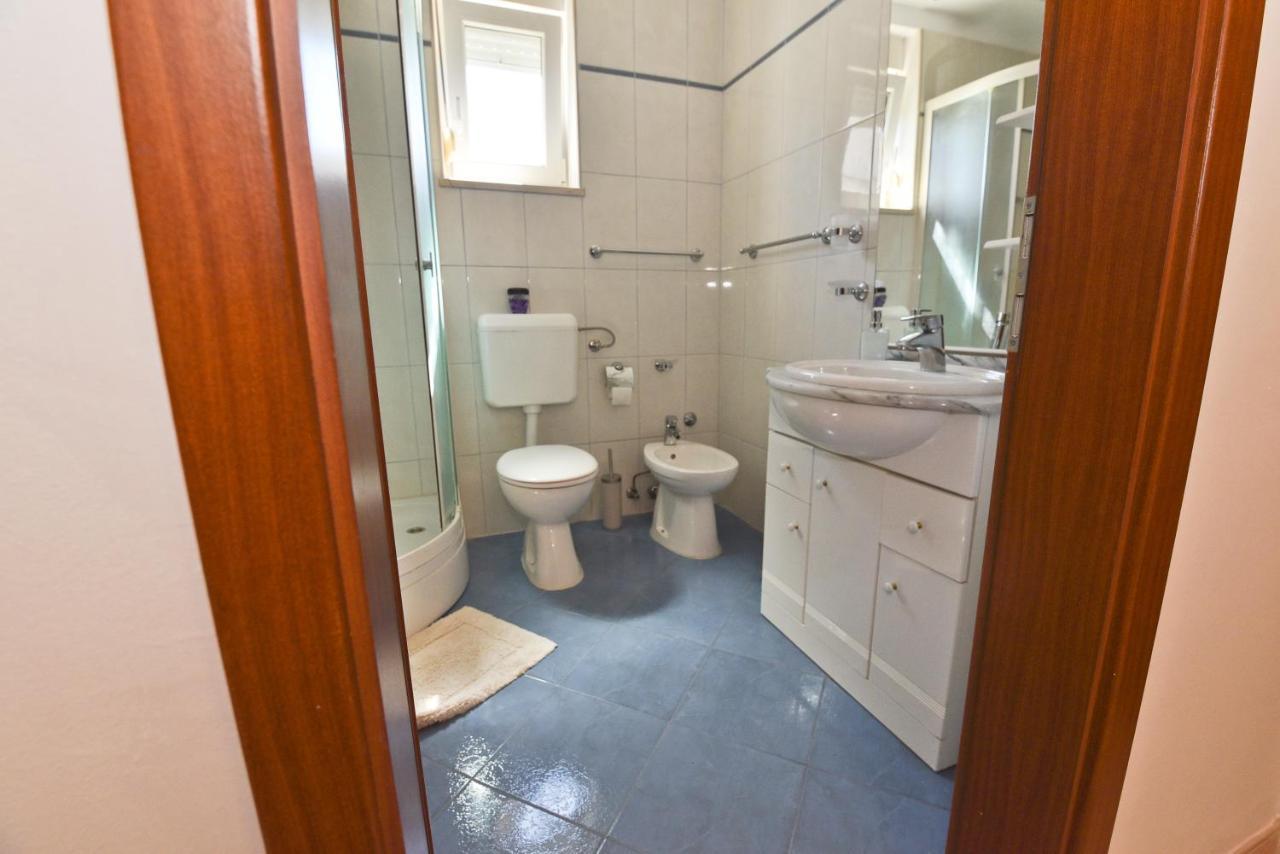 Apartment Nelly- Self Check-In Zadar Bagian luar foto