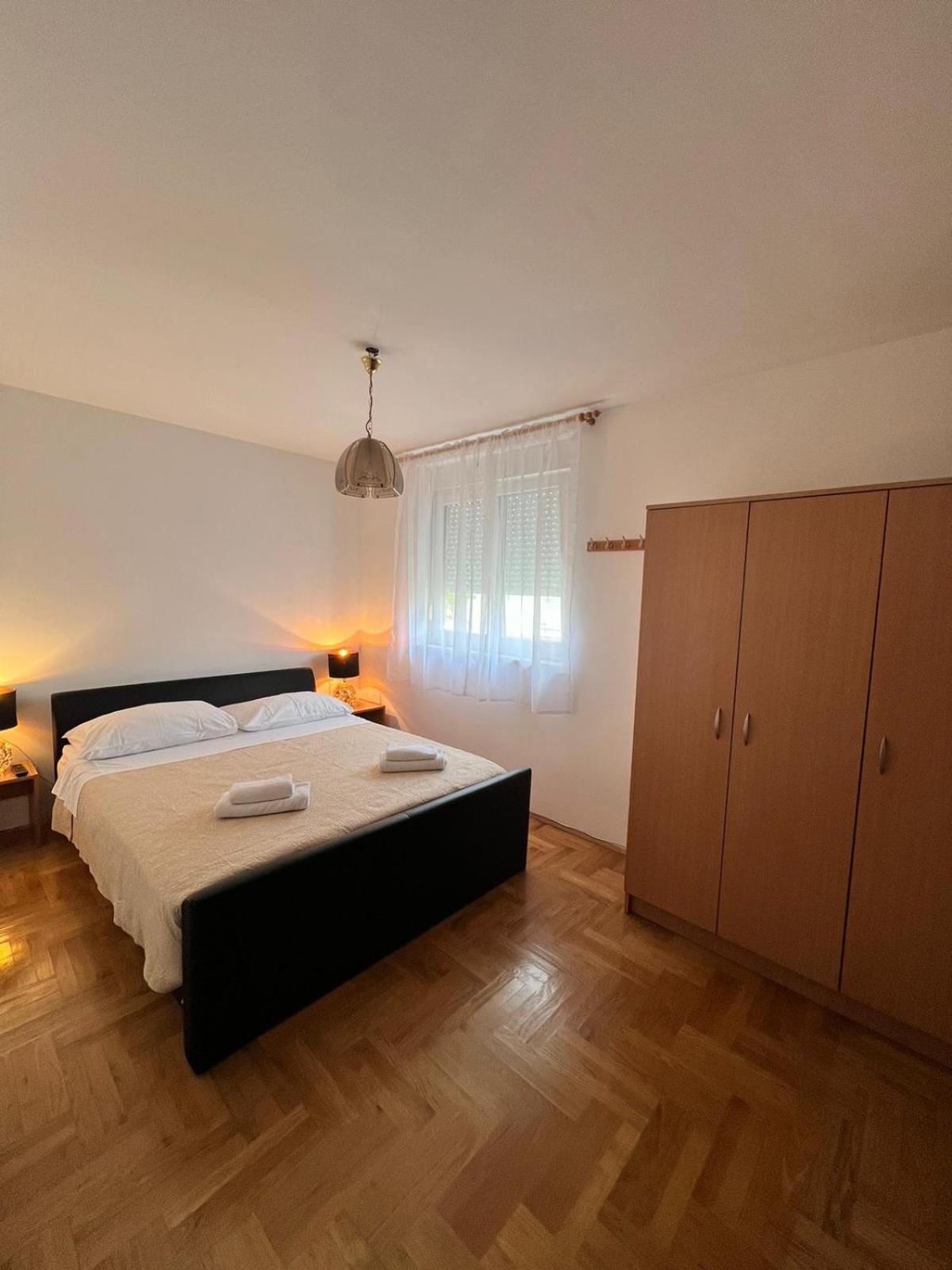 Apartment Nelly- Self Check-In Zadar Bagian luar foto