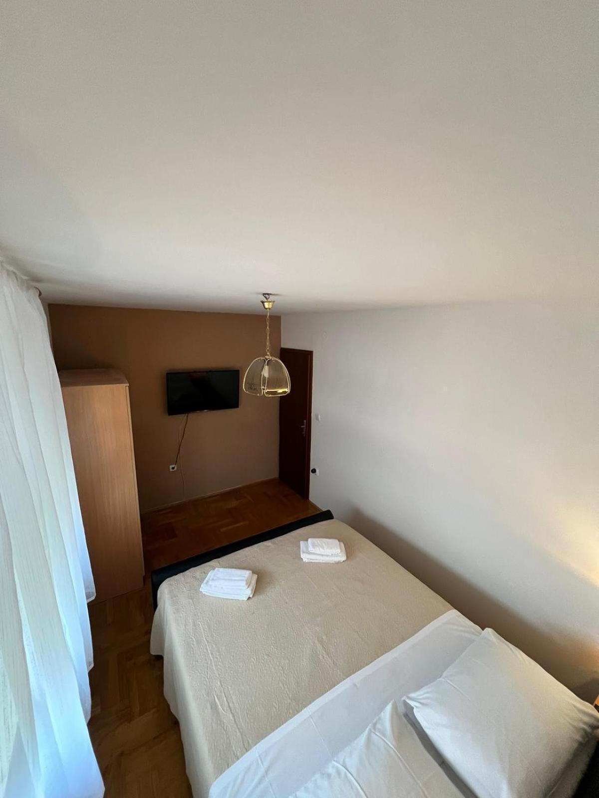 Apartment Nelly- Self Check-In Zadar Bagian luar foto